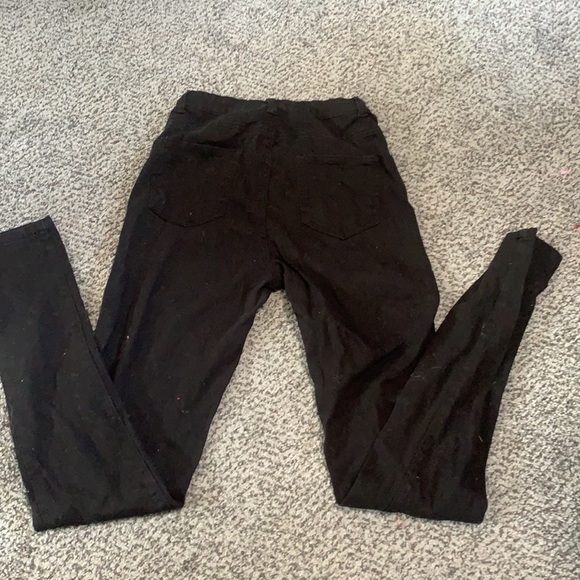 Fashion Nova Skinny Jeans - Picture 2 of 3